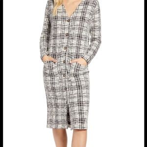 Textured Plaid Cardigan Dress from Lou & Grey